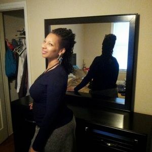 Meet your Posher, Angela